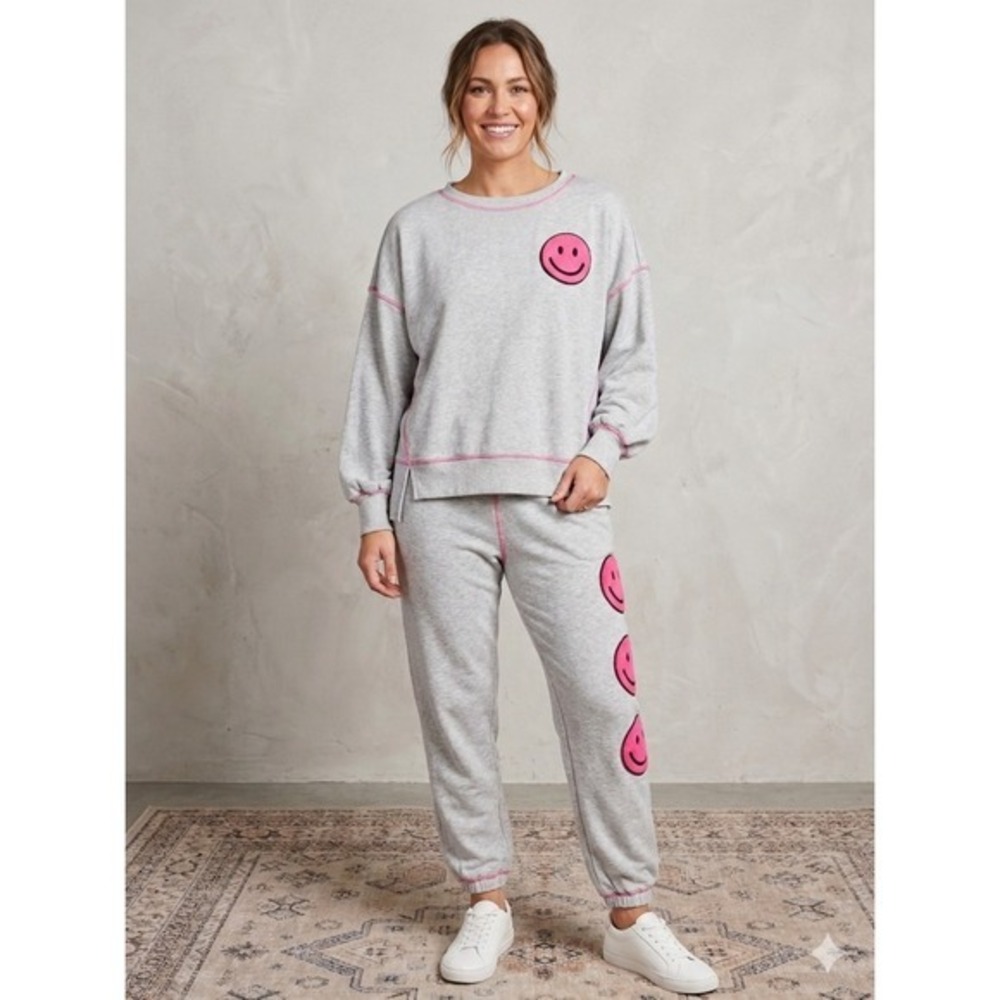 Fantastic Fawn Gray Pink Smiley Face Lounge Set Top S Bottoms M Cozy Loungewear